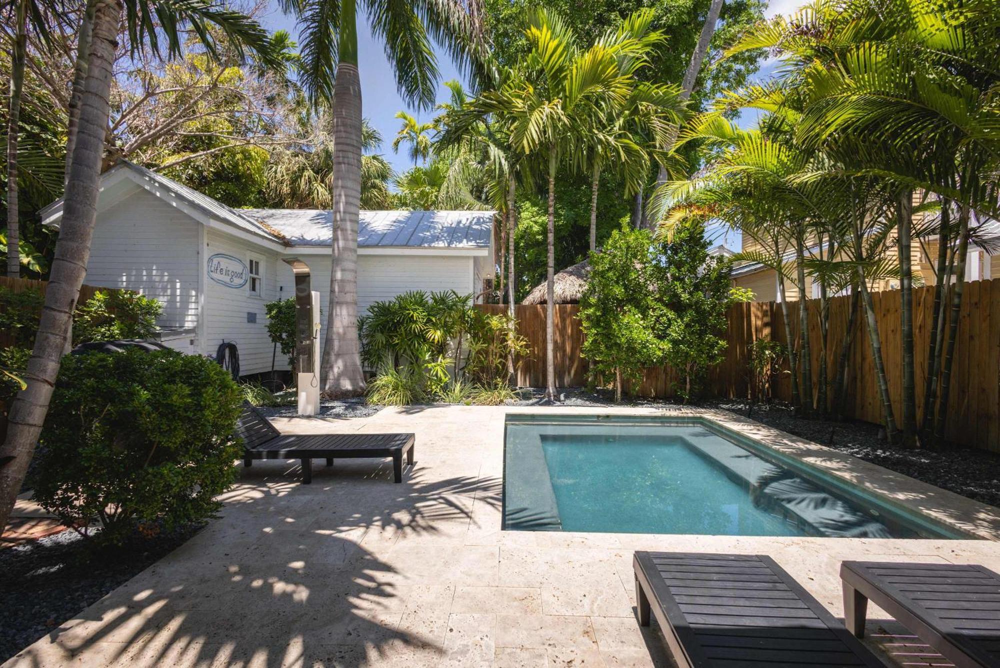 Coconut Palm Ferienhaus